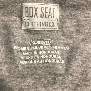 Women’s badger v-neck